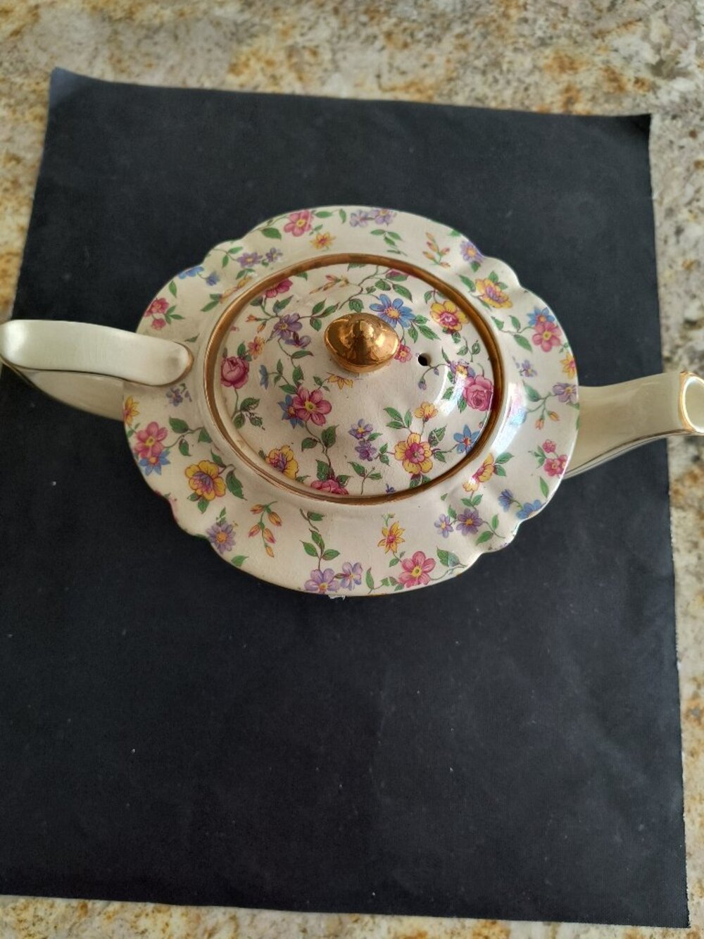 Vintage England Sadler #2895 Floral Teapot w/Gold trim